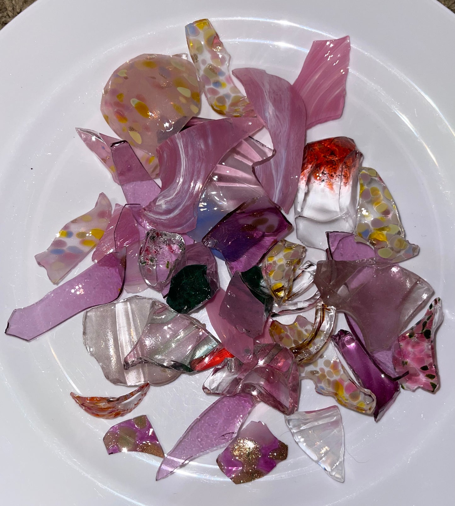 PINK SMALL BGLASS PIECES MIX 8oz