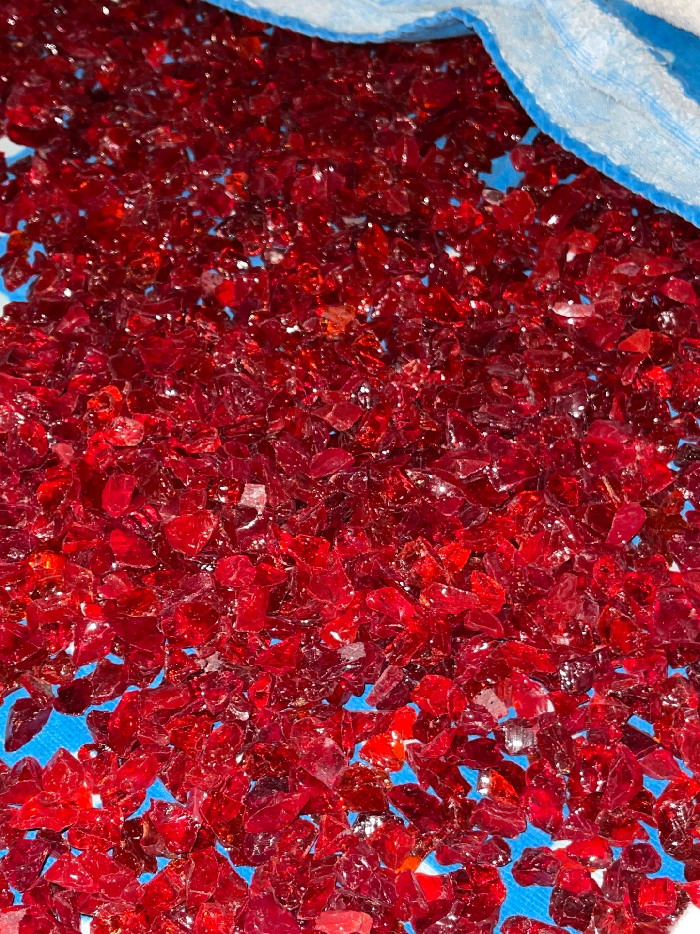 Classic Marlboro Red Crushed Glass 3/8”-1/2"